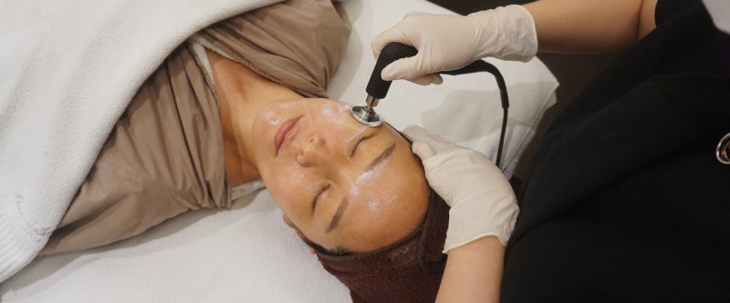 콜라겐 생성과 노폐물 배출을 돕는 르 디아망 인디바 페이셜 테라피
